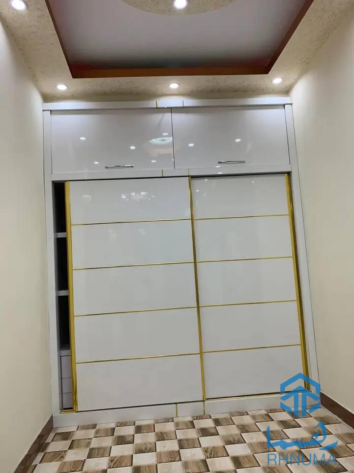 یک باب آپارتمان vip در بهترین موقعیت شهر کابل سرک پنج