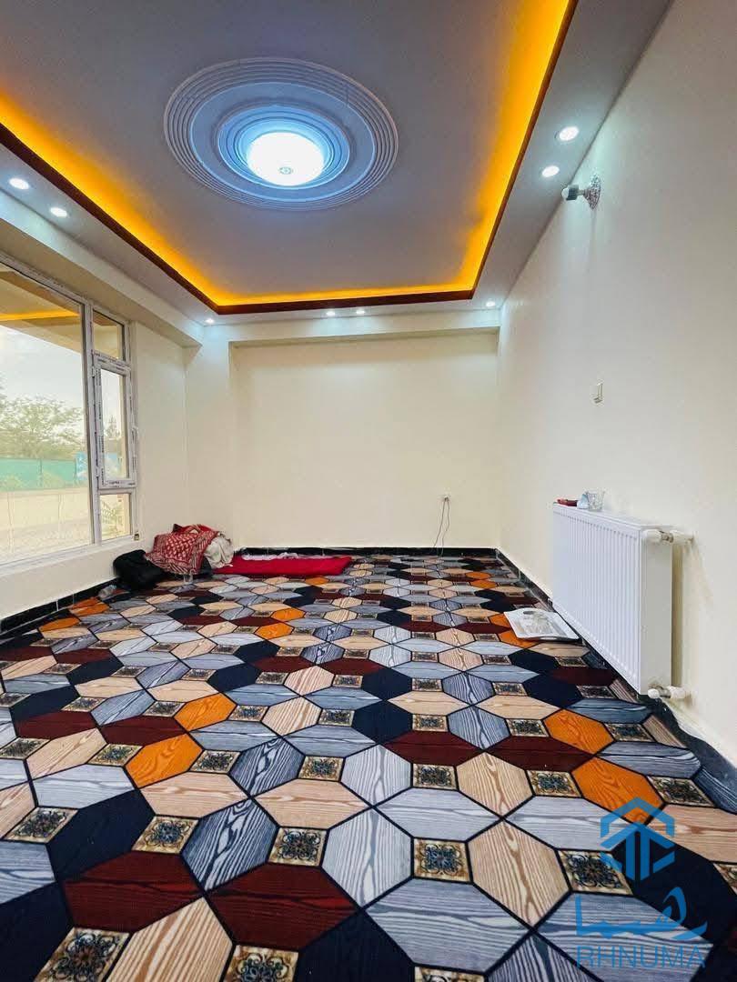 یک باب آپارتمان فروشی