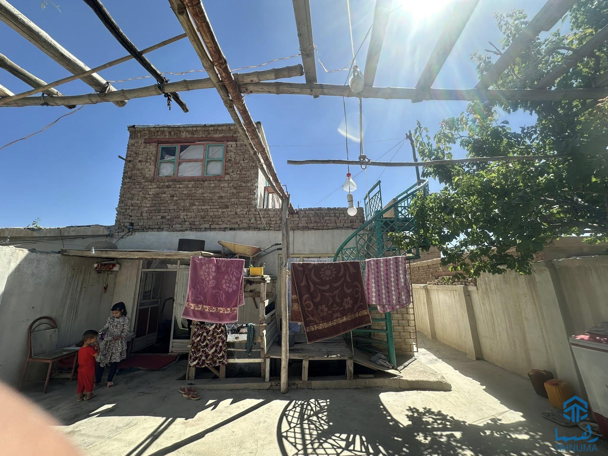 خانه فروشی چهار اطاقه دو نیم بسوه