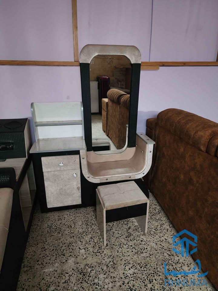 یک سیت تخت VIP برای فروش