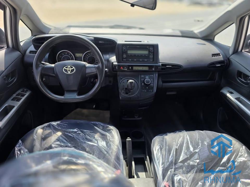 مودل 2012 رنگ نقره یی