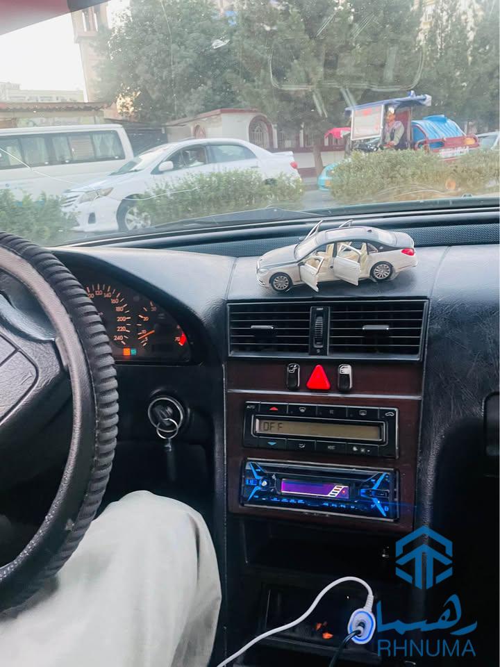 یک عراده بنز فروشی✅