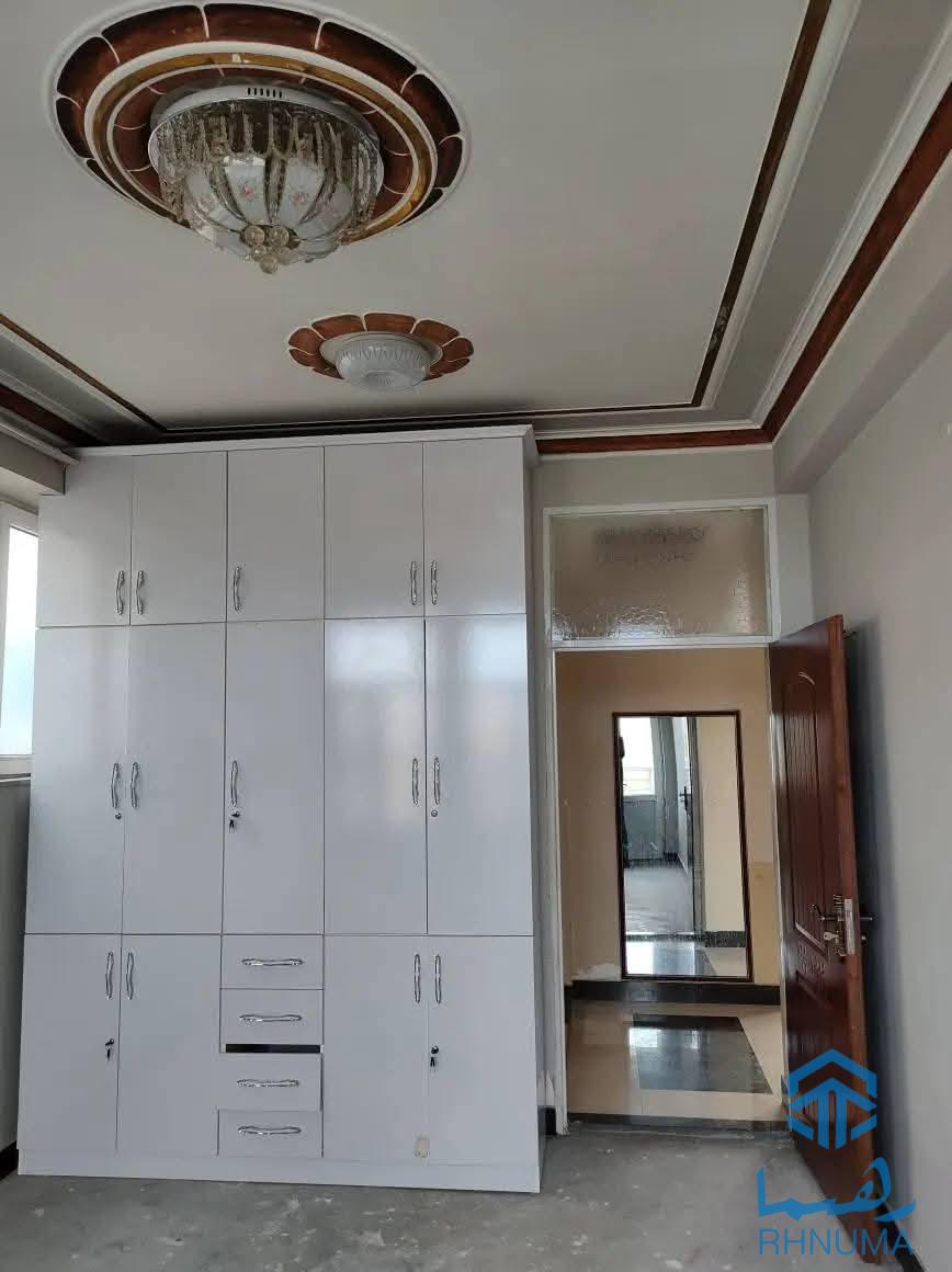آپارتمان کرایی تخت بام