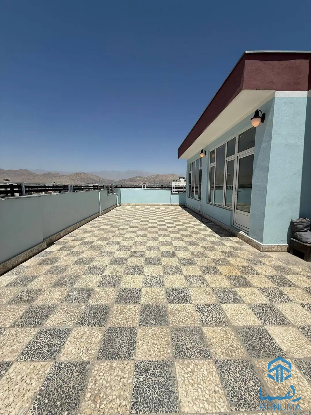 آپارتمان چهار اطاقه