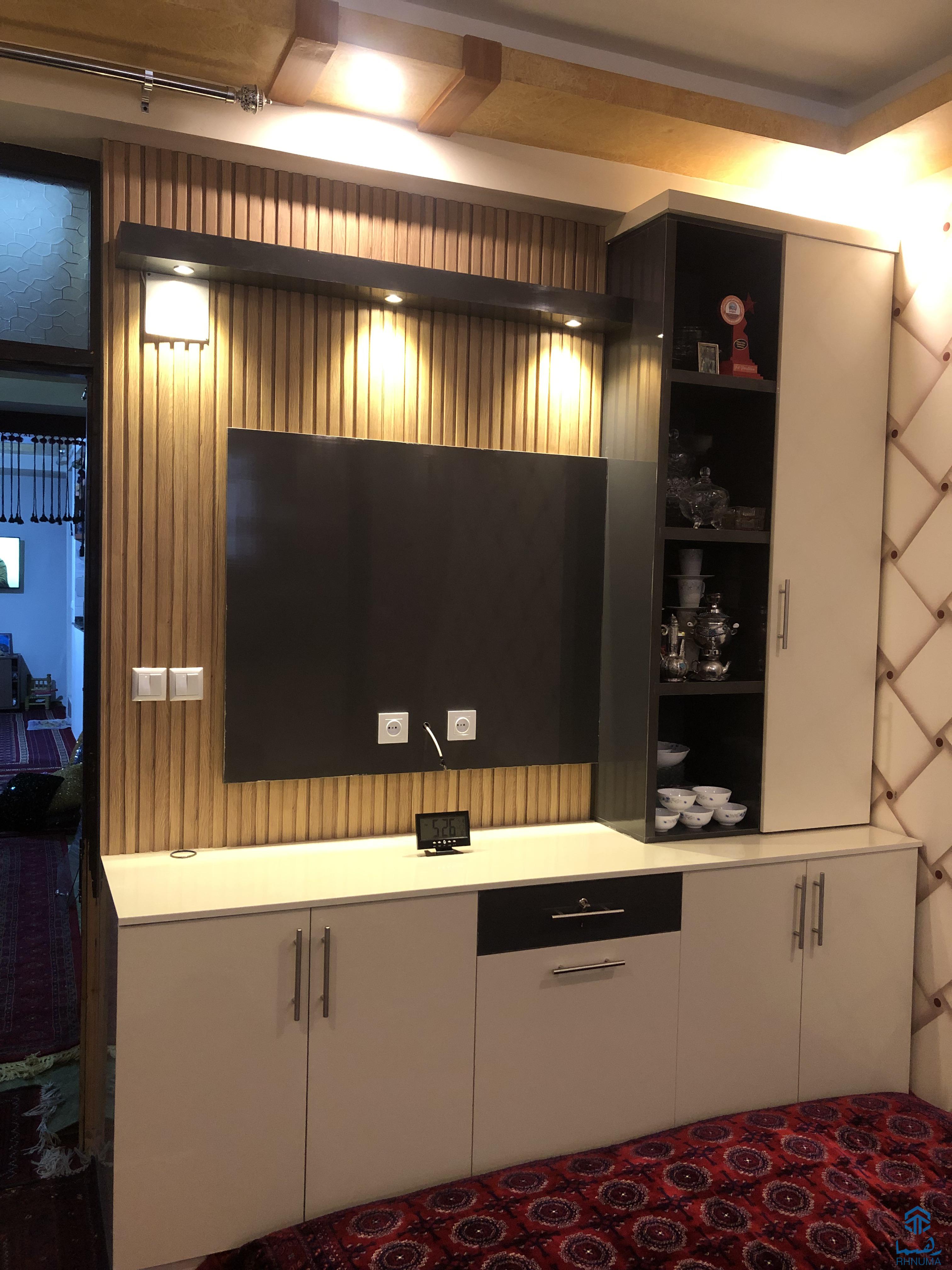 Bassos decore
