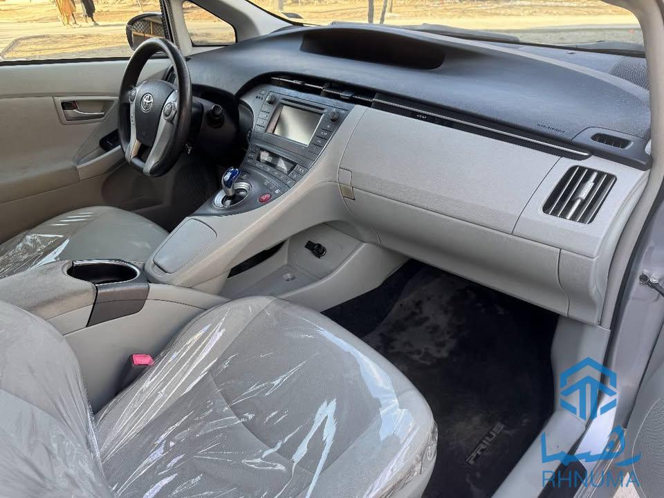 🔸️ نوعیت:  Toyota PRIUS پریوس برقی