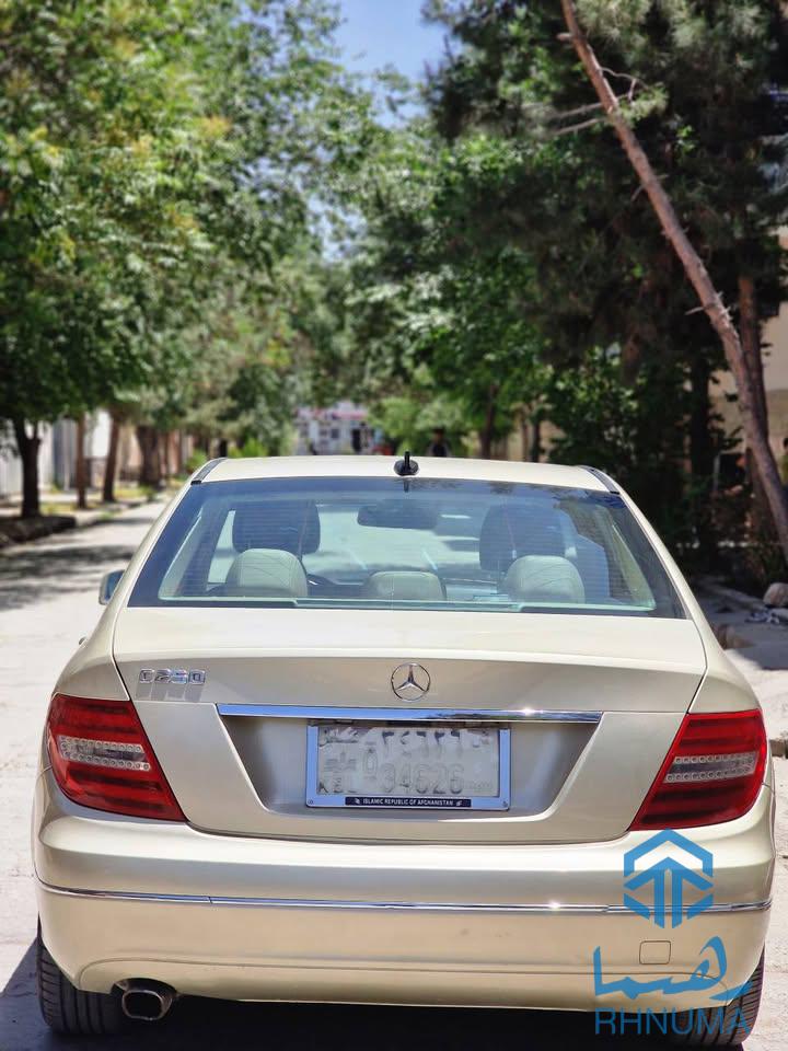 بنز جرمنی مودل ۲۰۱۲ چارسلندره پطرول
