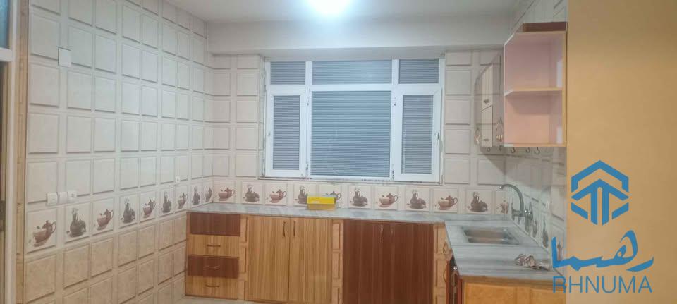 آپارتمان کرایی سه اتاقه
