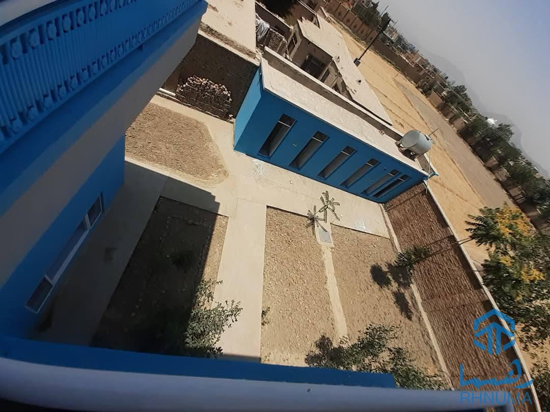 یک دربندحولی فروشی