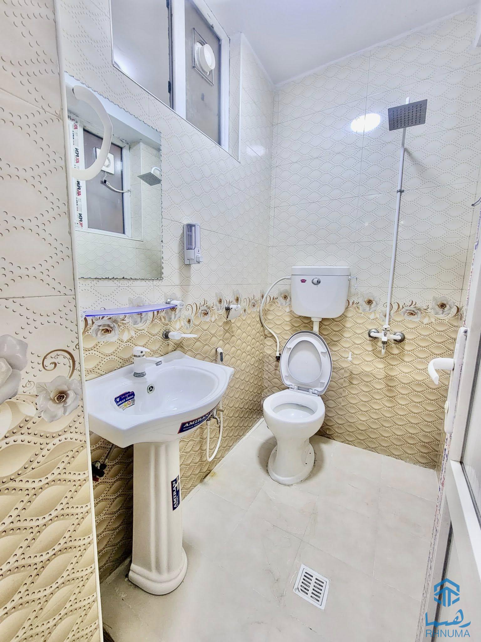 یک باب آپارتمان سه اطاقه