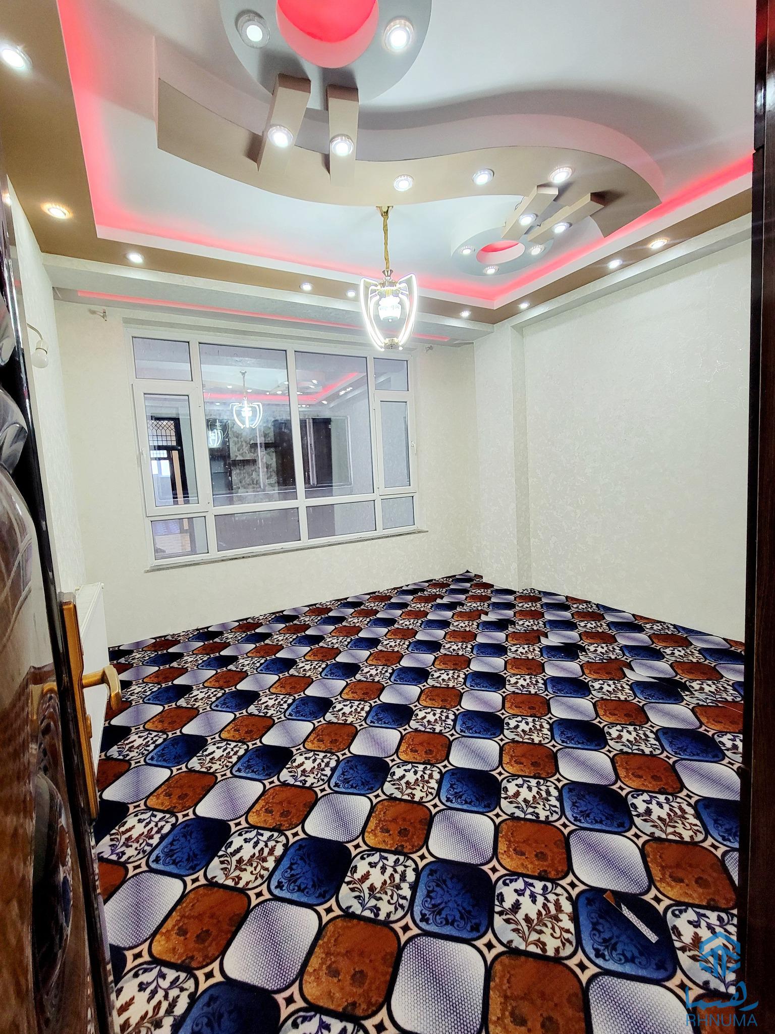 آپارتمان چهار اطاقه (عاجل فروشی