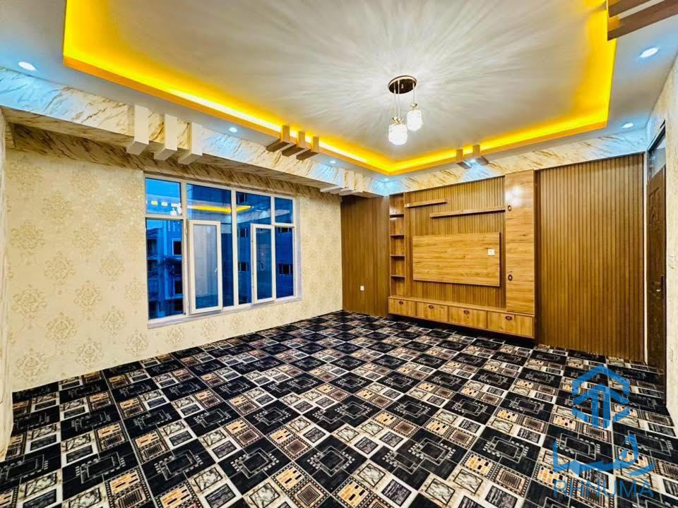 آپارتمان فروشی سه اطاقه تخت بام دار واقع سرک پنجم پروژه
