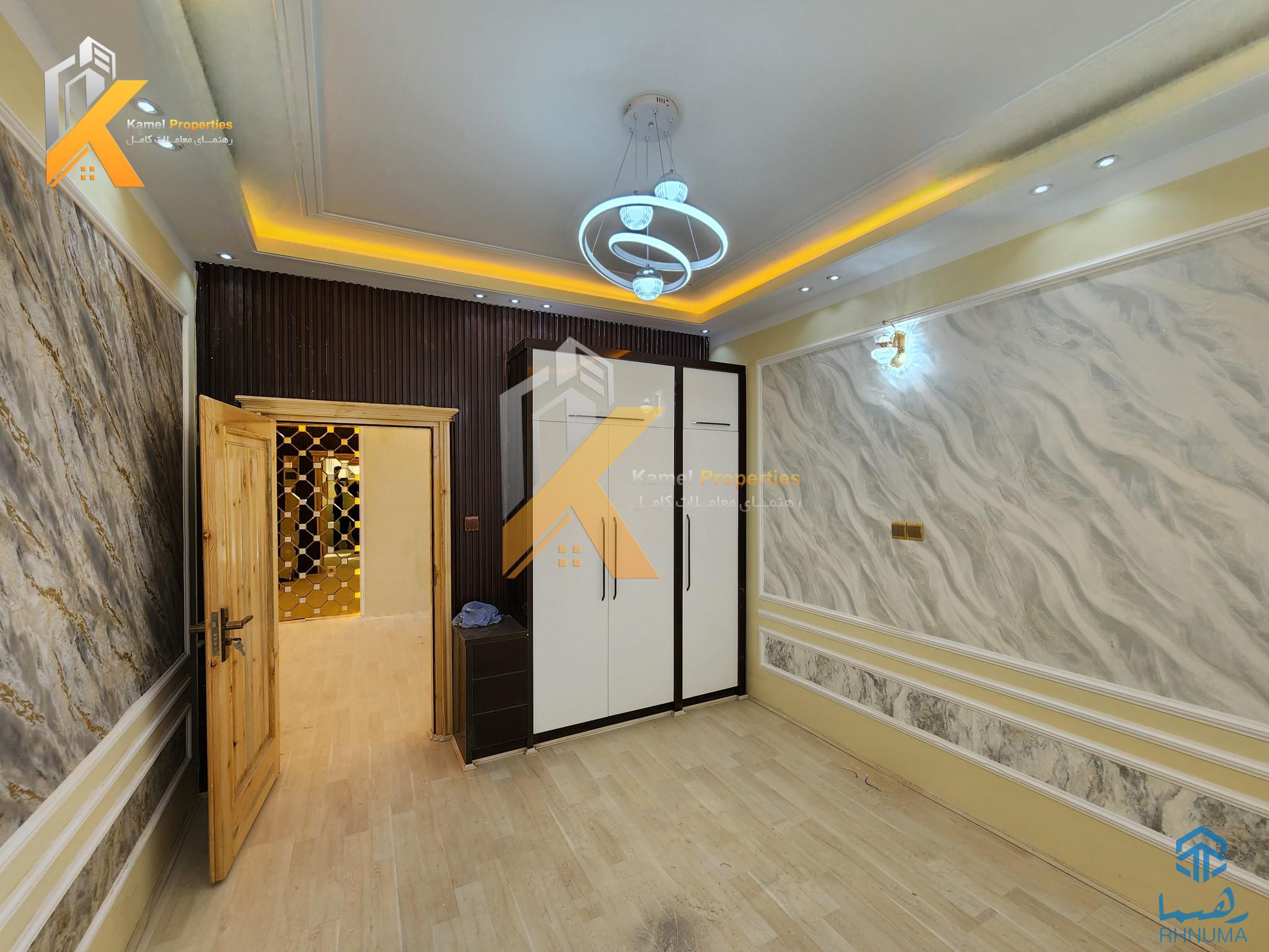 آپارتمان فروشی vip تخت بام دار