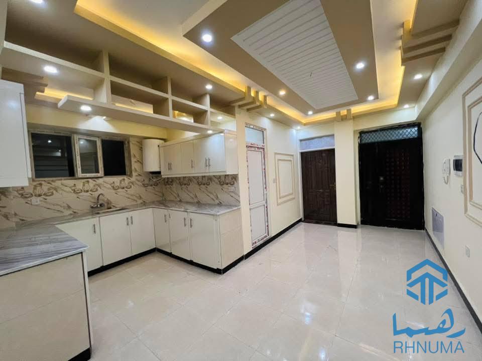 آپارتمان فروشی سه اطاقه واقع سرک پنجم پروژه