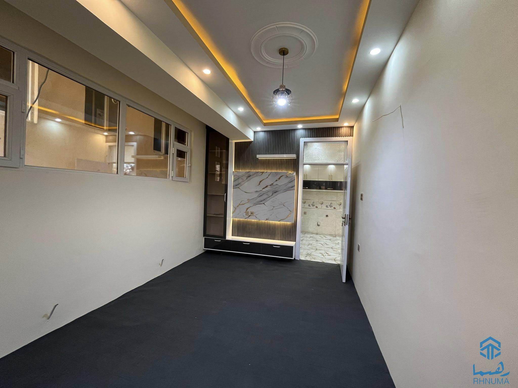 یک باب آپارتمان چهار اطاقه مفشن VIP فروشی