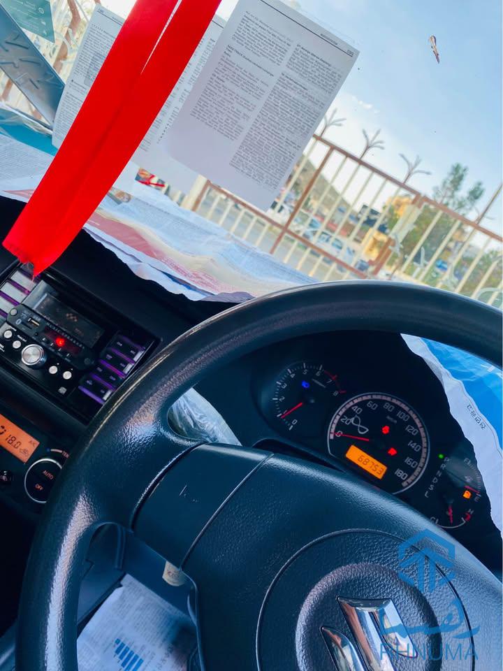 🚗SWIFT .2009.🚗