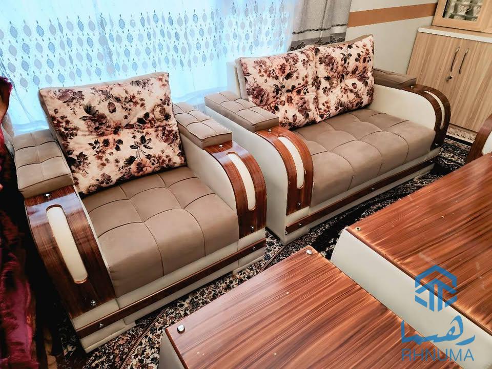 کوچ های هفت نفری برای فروش
