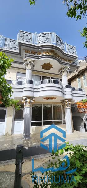 تعمیر فروشی سه منزله