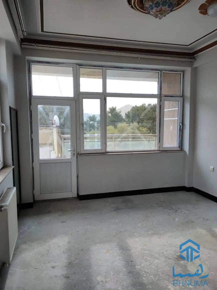 آپارتمان کرایی تخت بام