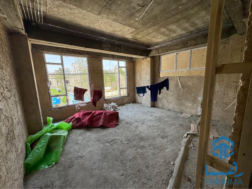 🏠 آپارتمان پیش فروش با مساحت 120 متر مربع در بهترین موقعیت بازار لیسه مریم