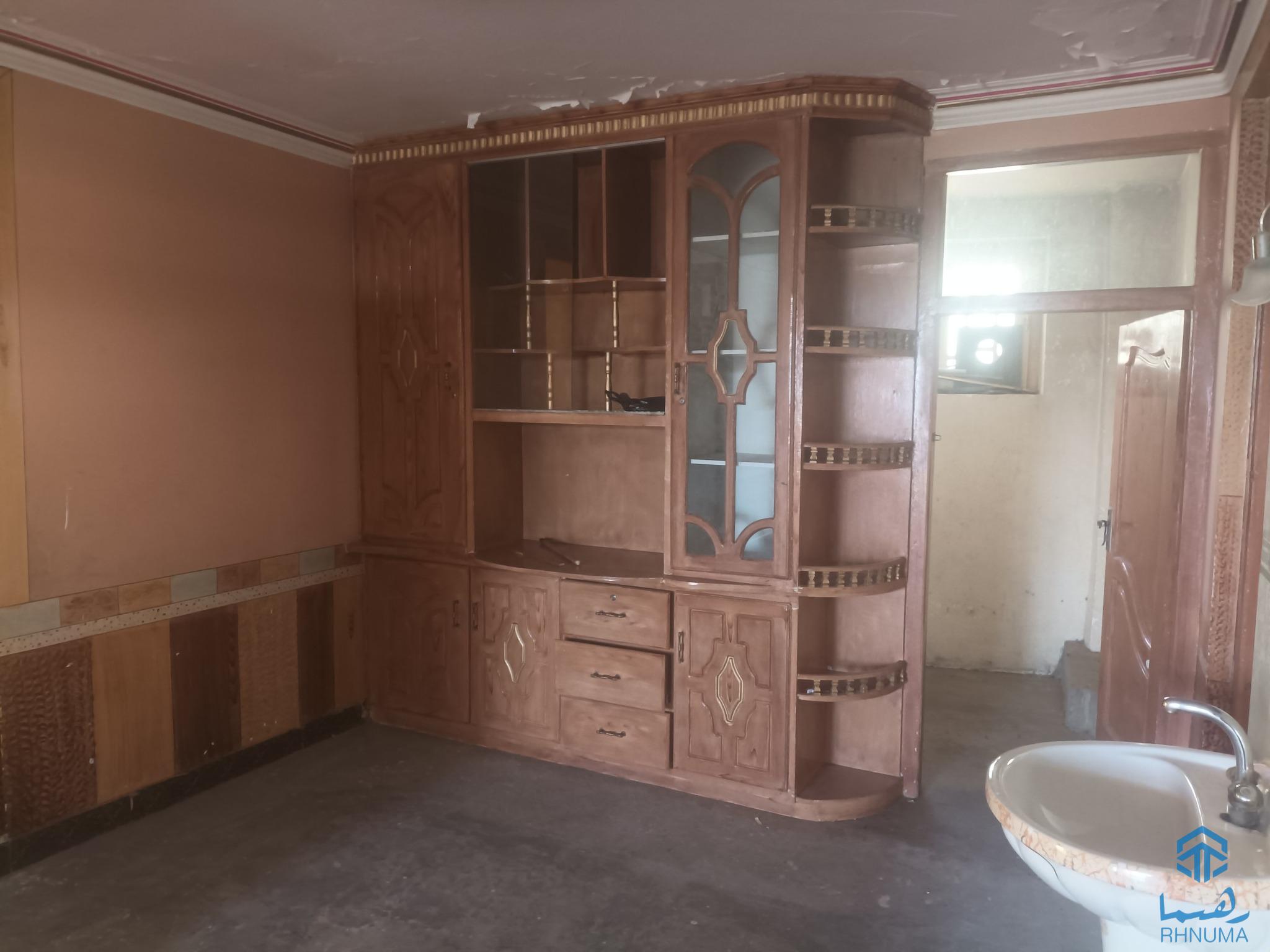 اپارتمان کرائی چهار اتاقه تخت بام
