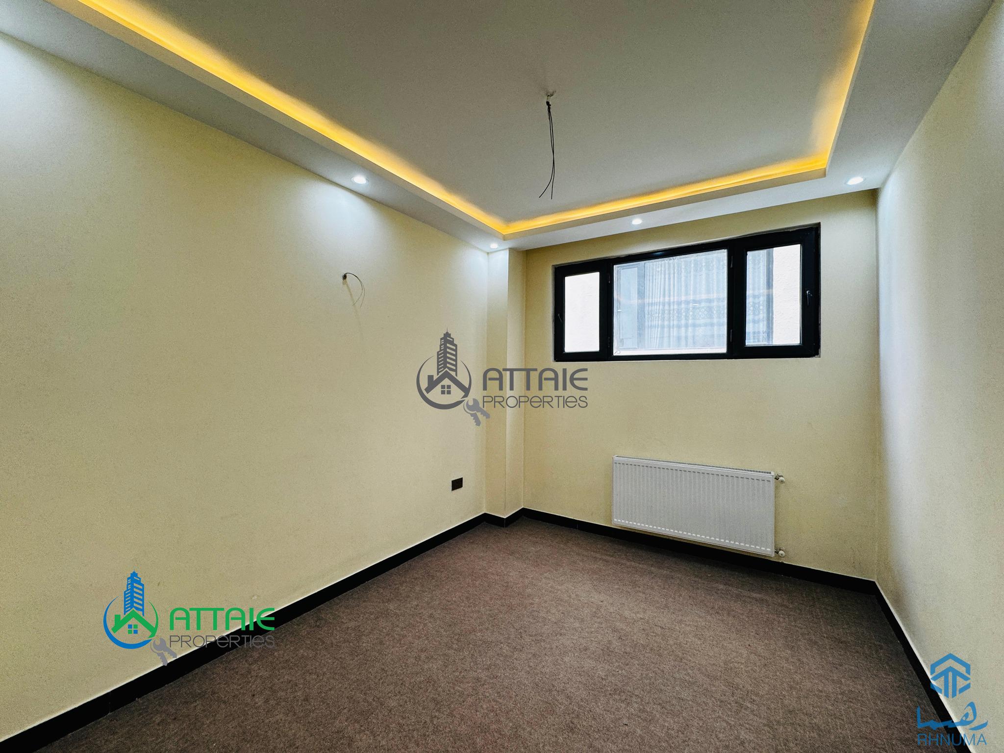 آپارتمان فروشی چهار اطاقه آفتاب رخ