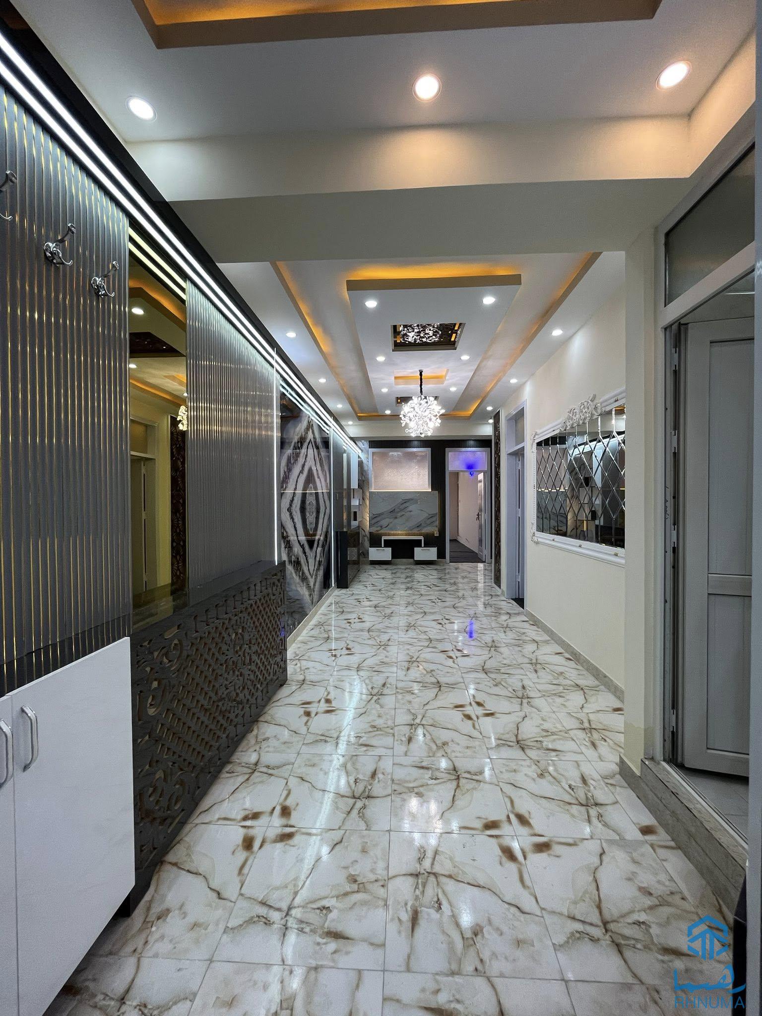 یک باب آپارتمان چهار اطاقه مفشن VIP فروشی