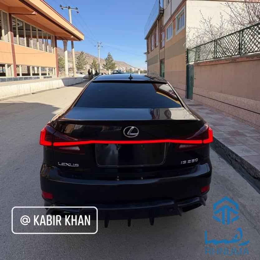 .لکسس IS250 – شیپ 2025