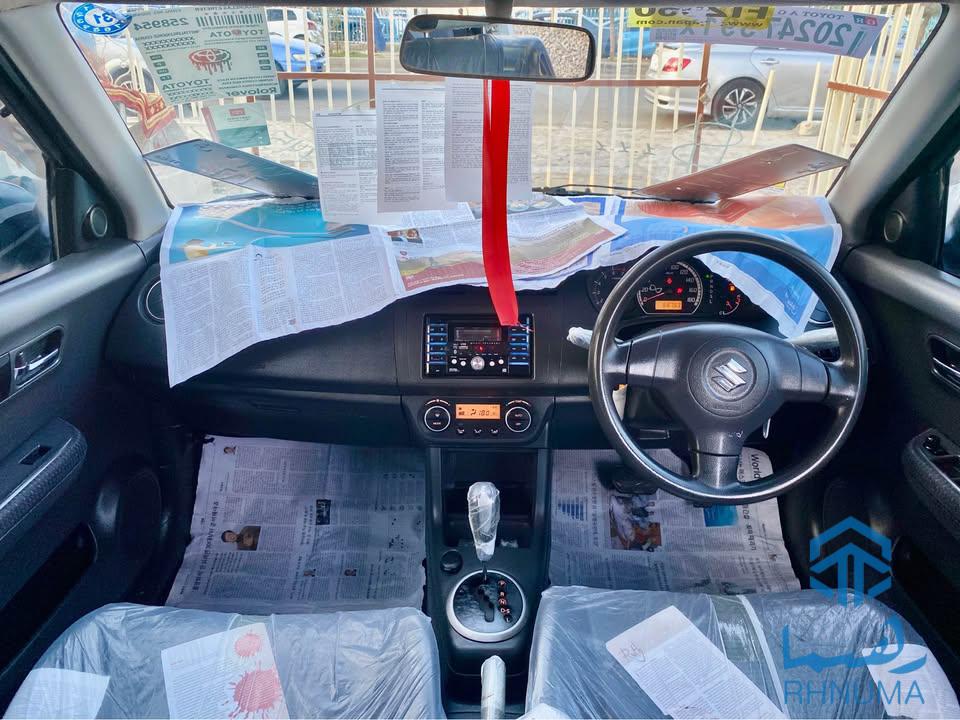 🚗SWIFT .2009.🚗