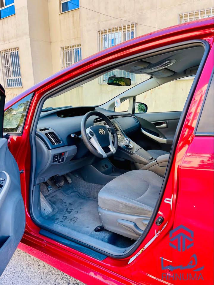نوعیـــــــت : تیویتا PRIUS HYBIRD