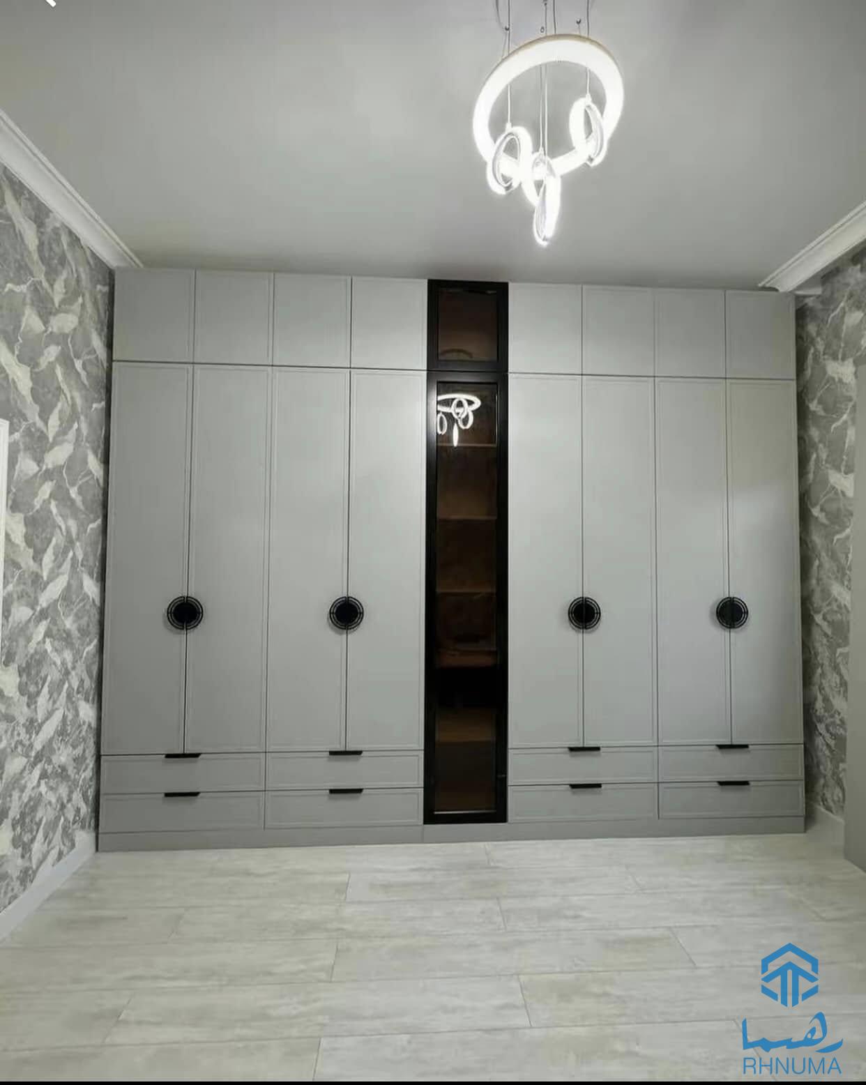 کیفیت،زیبایی،ظرافت و نوآوری های شیک و مُد روز را با تیم کاری مان تجربه نمایید .
