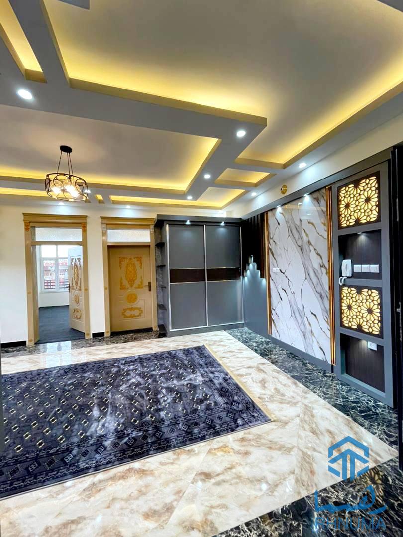 یک باب آپارتمان سه اطاقه مفشن VIP تخت بام دار
