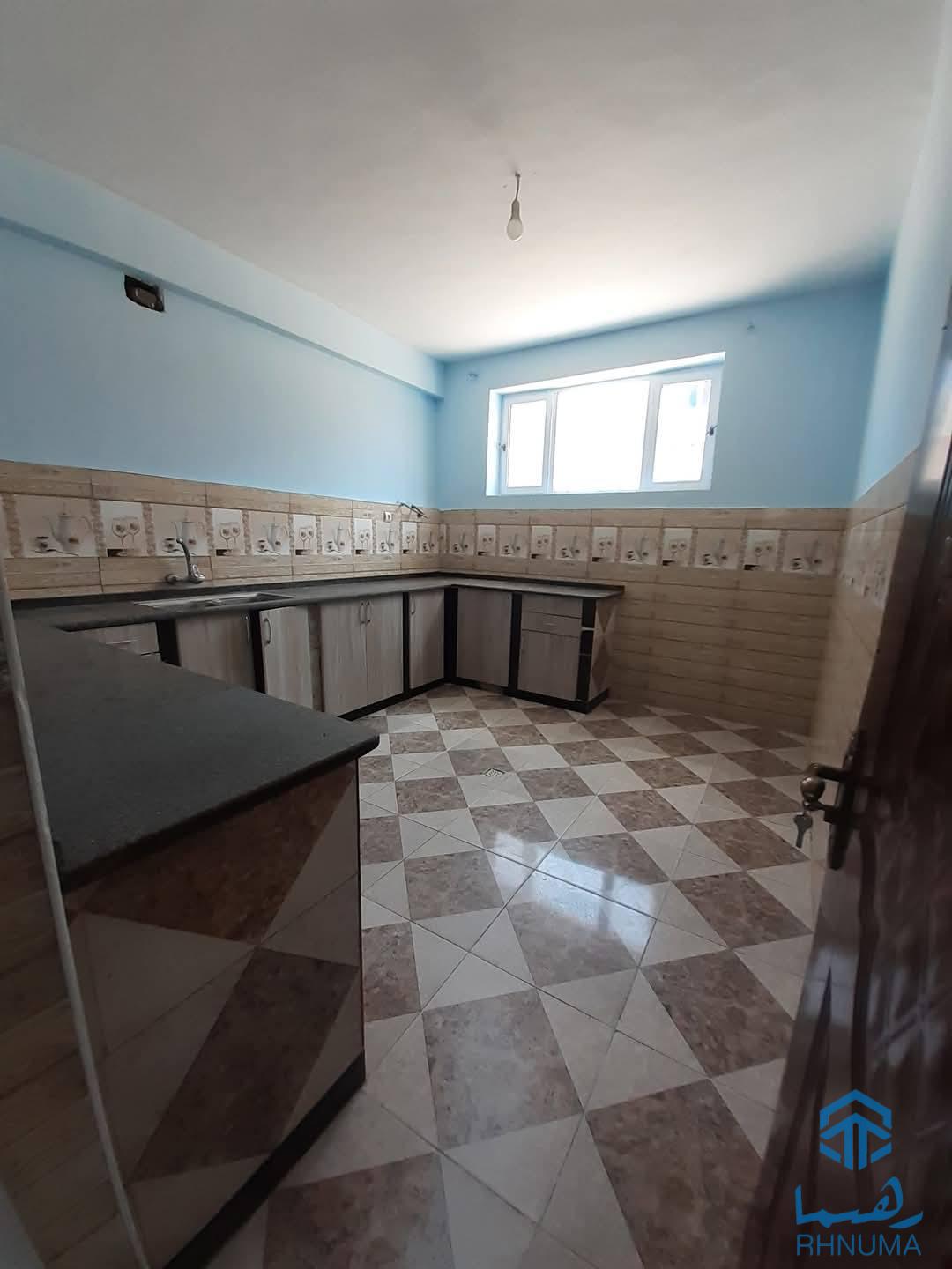 یک دربندحولی فروشی