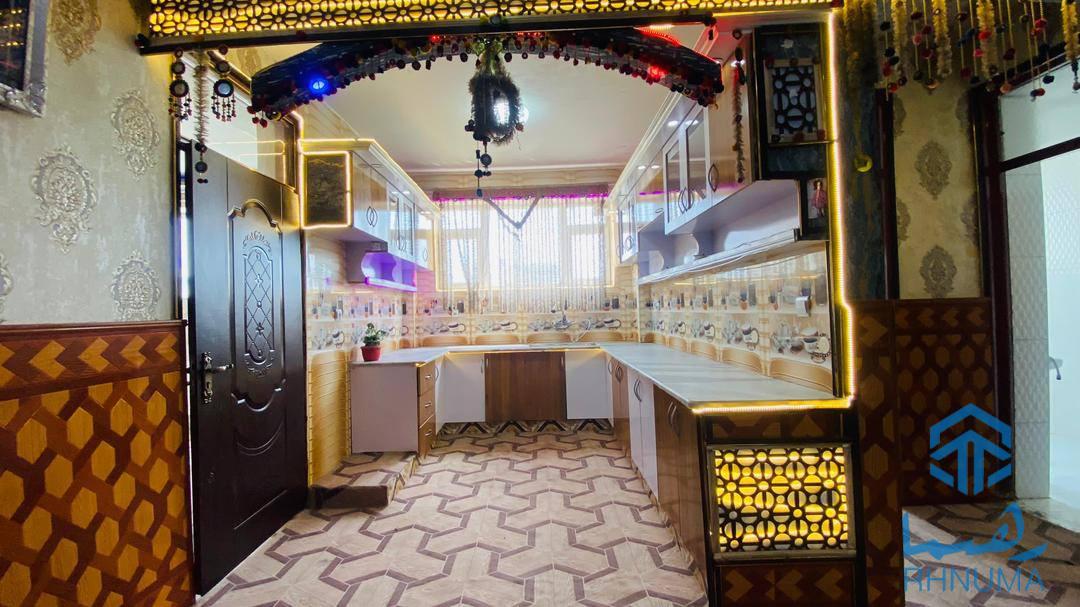 یک باب آپارتمان 4 اتاقه VIP