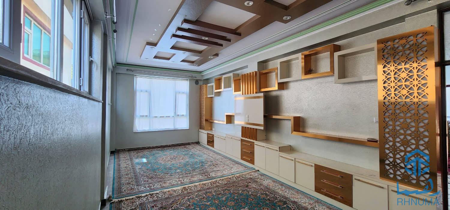 تعمیر فروشی سه منزله