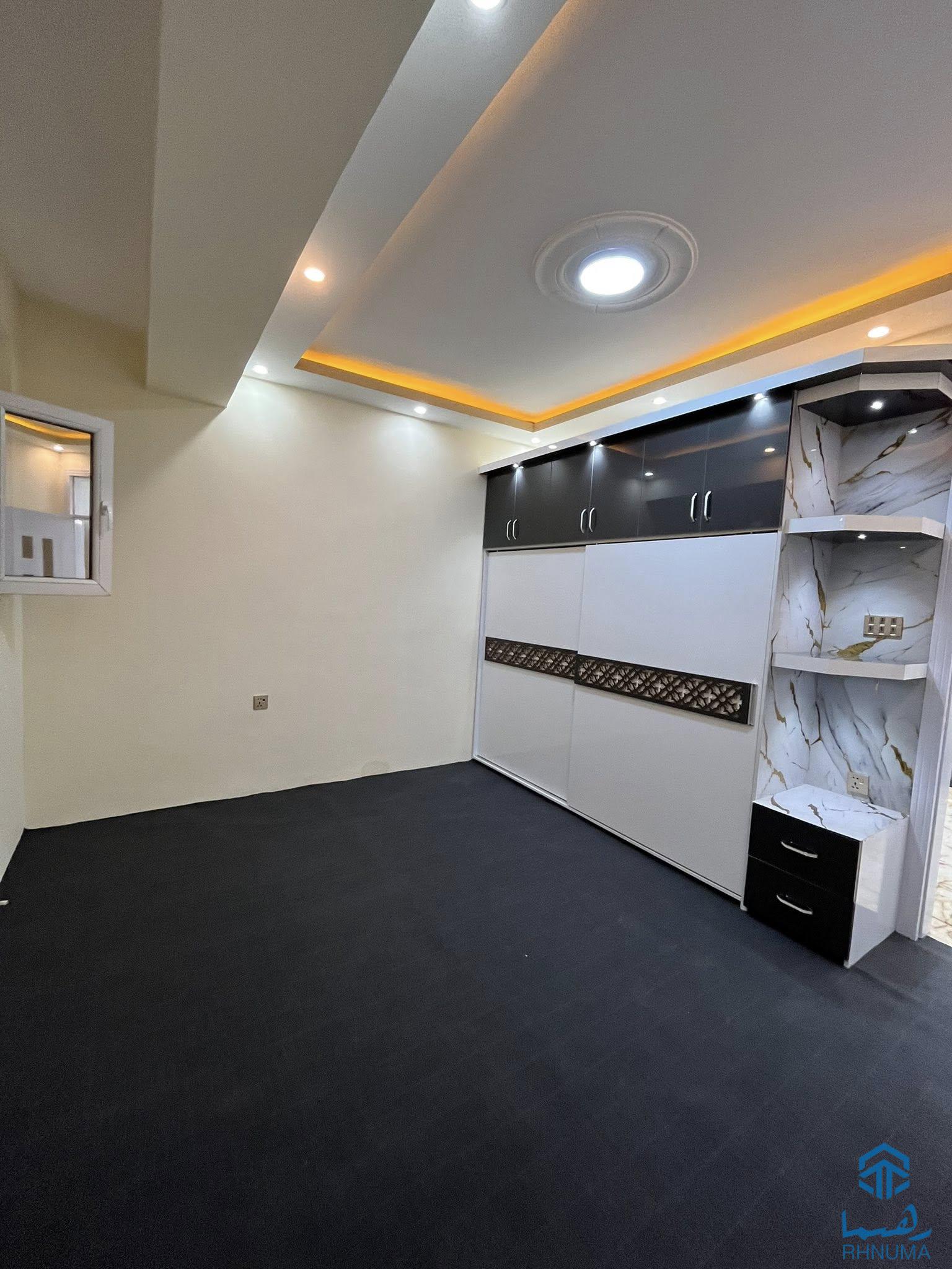 یک باب آپارتمان چهار اطاقه مفشن VIP فروشی