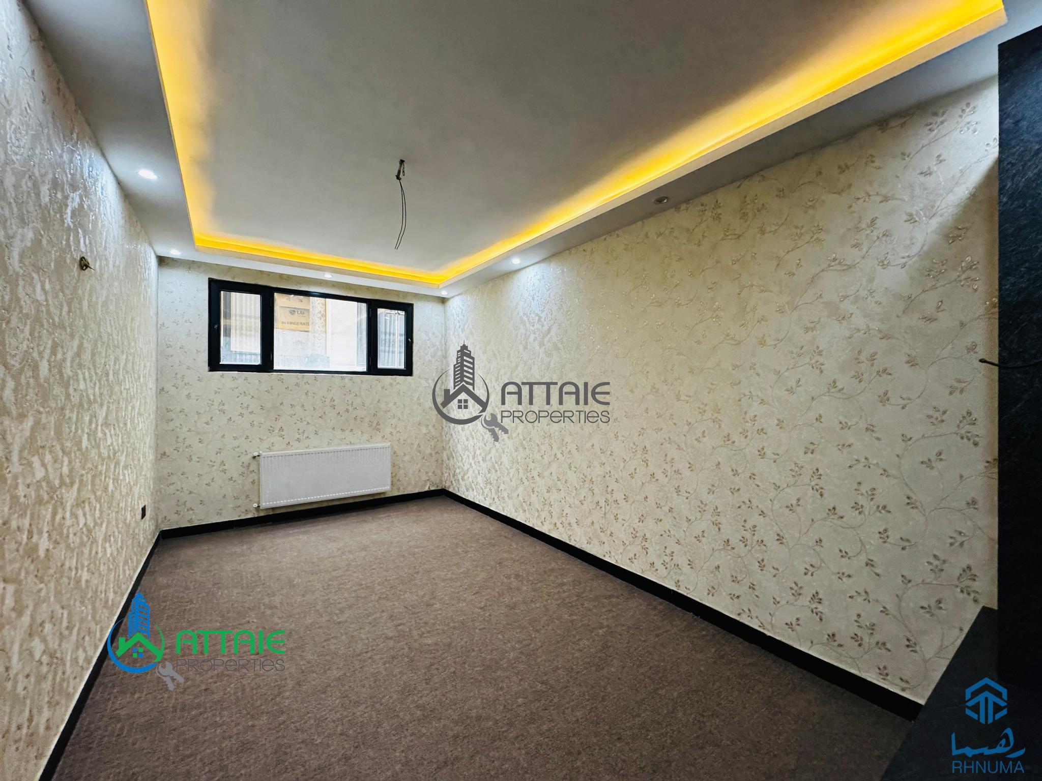 آپارتمان فروشی چهار اطاقه آفتاب رخ