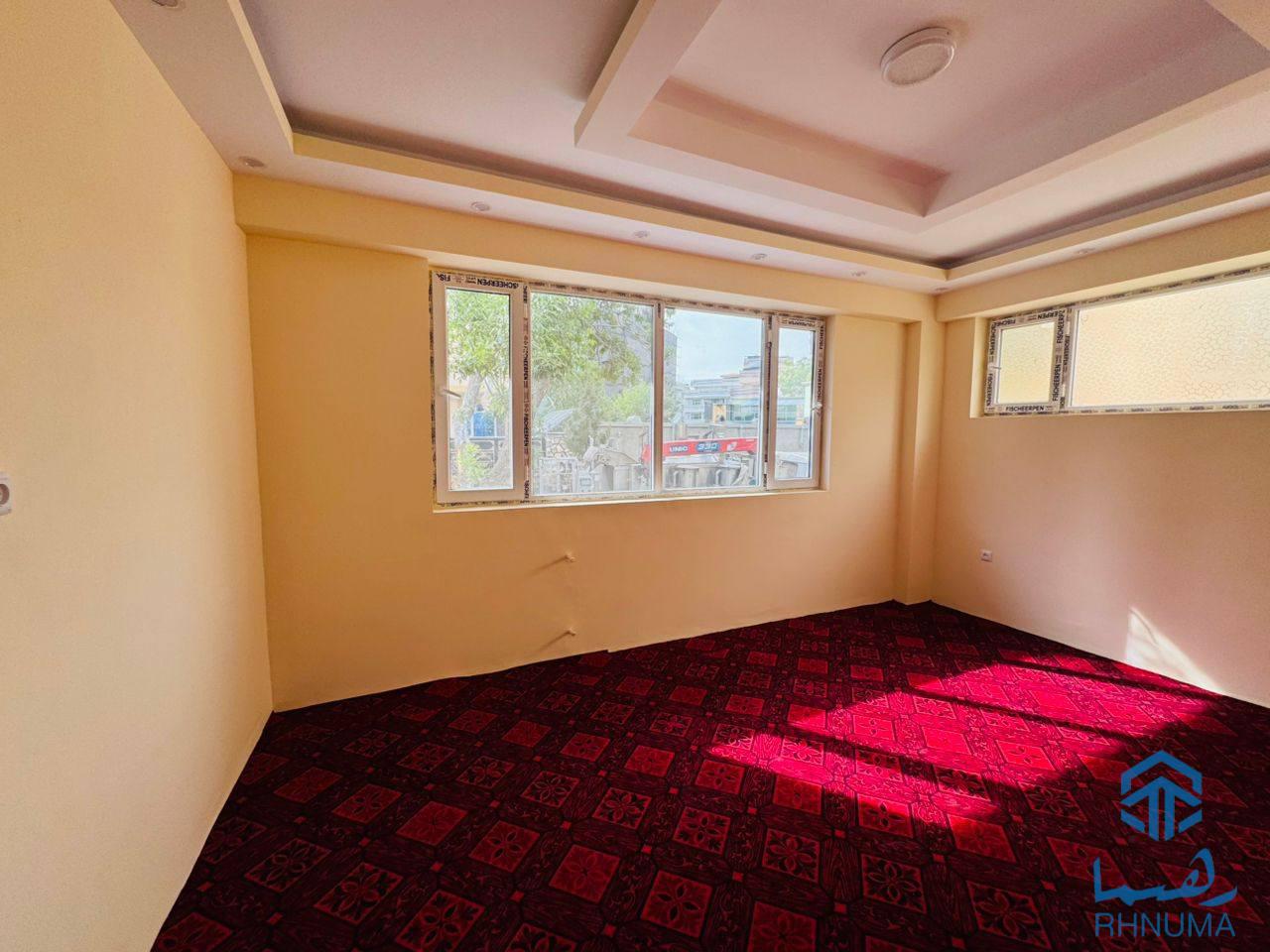آپارتمان چهار اطاقه کرایی