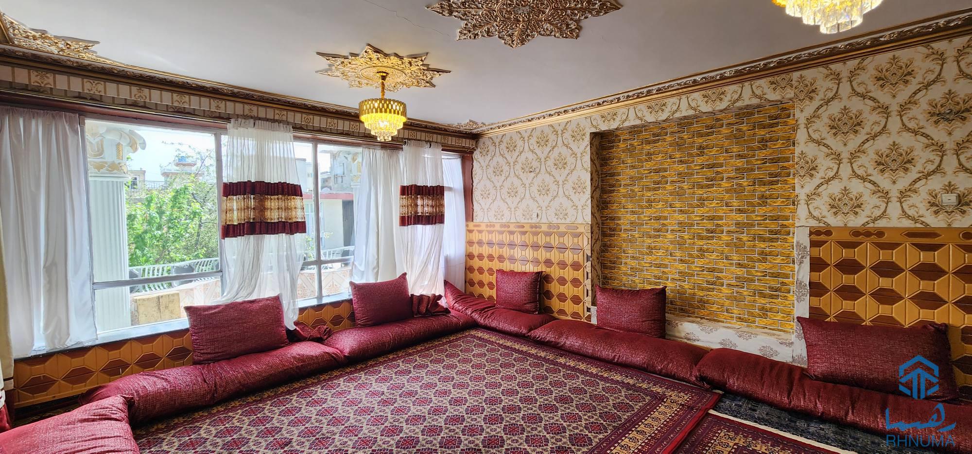 تعمیر فروشی سه منزله