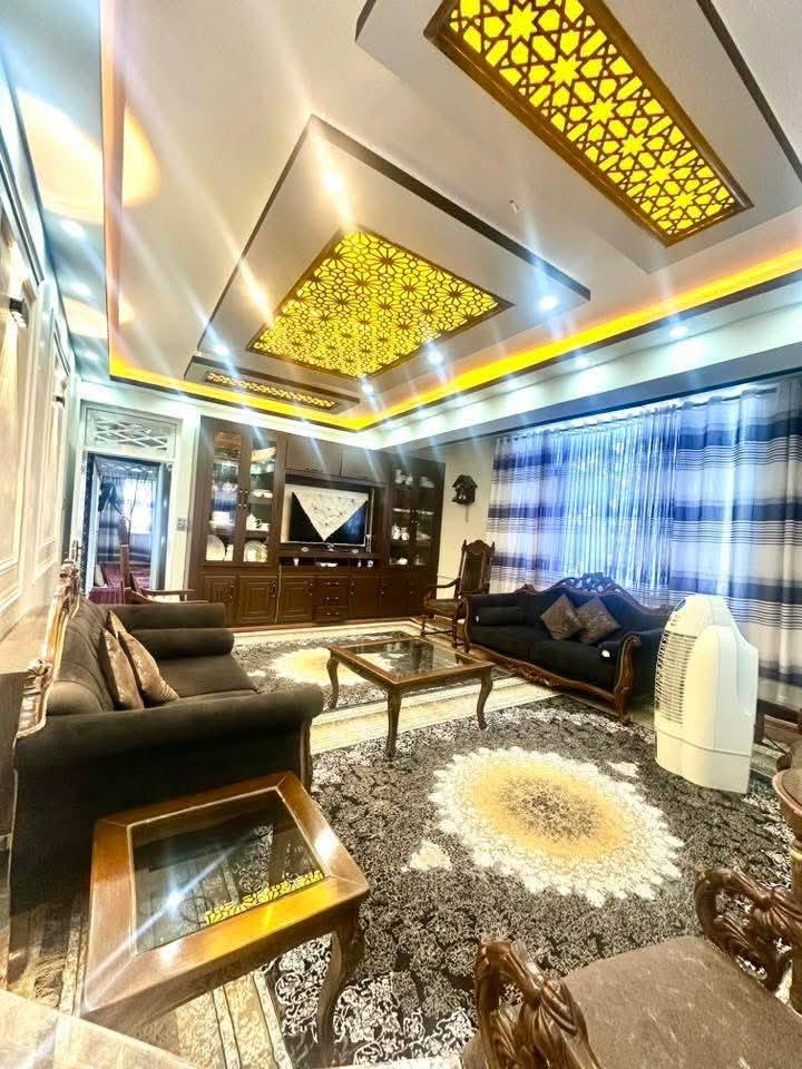 آپارتمان فروشی زیبا چهار اطاقه واقع  سرک چهارم  پروژه تایمنی کابل افغانستان