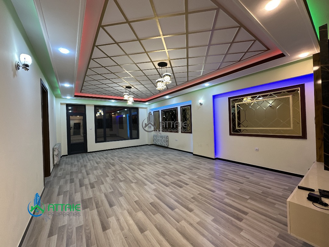 :آپارتمان‌ فروشی چهار اطاقه