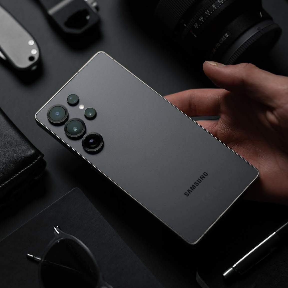 Galaxy S25 Ultra is available at your favorite store, independent mobile.