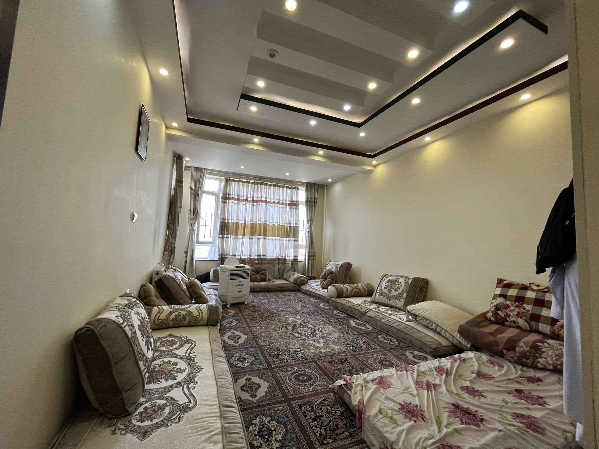 ☺️اپارتمان فروشی سه اطاق بزرگ مفشن، دلباز و روشن☺️