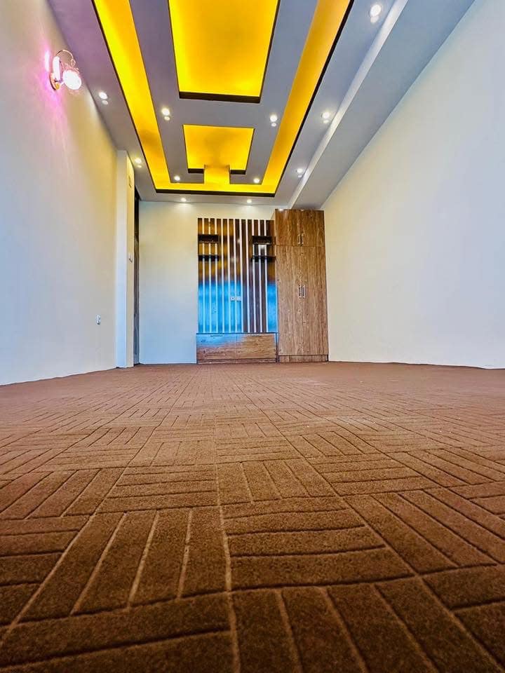 یک باب آپارتمان سه اطاقه فروشی