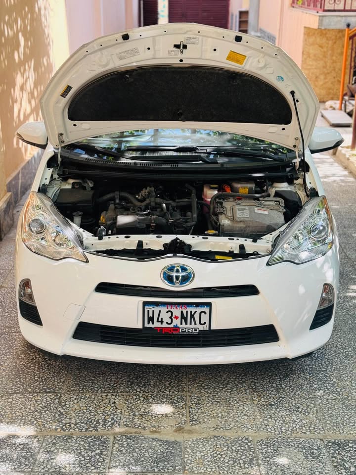 🔸️ نوعیت:  Toyota AQUA اکوا برقی