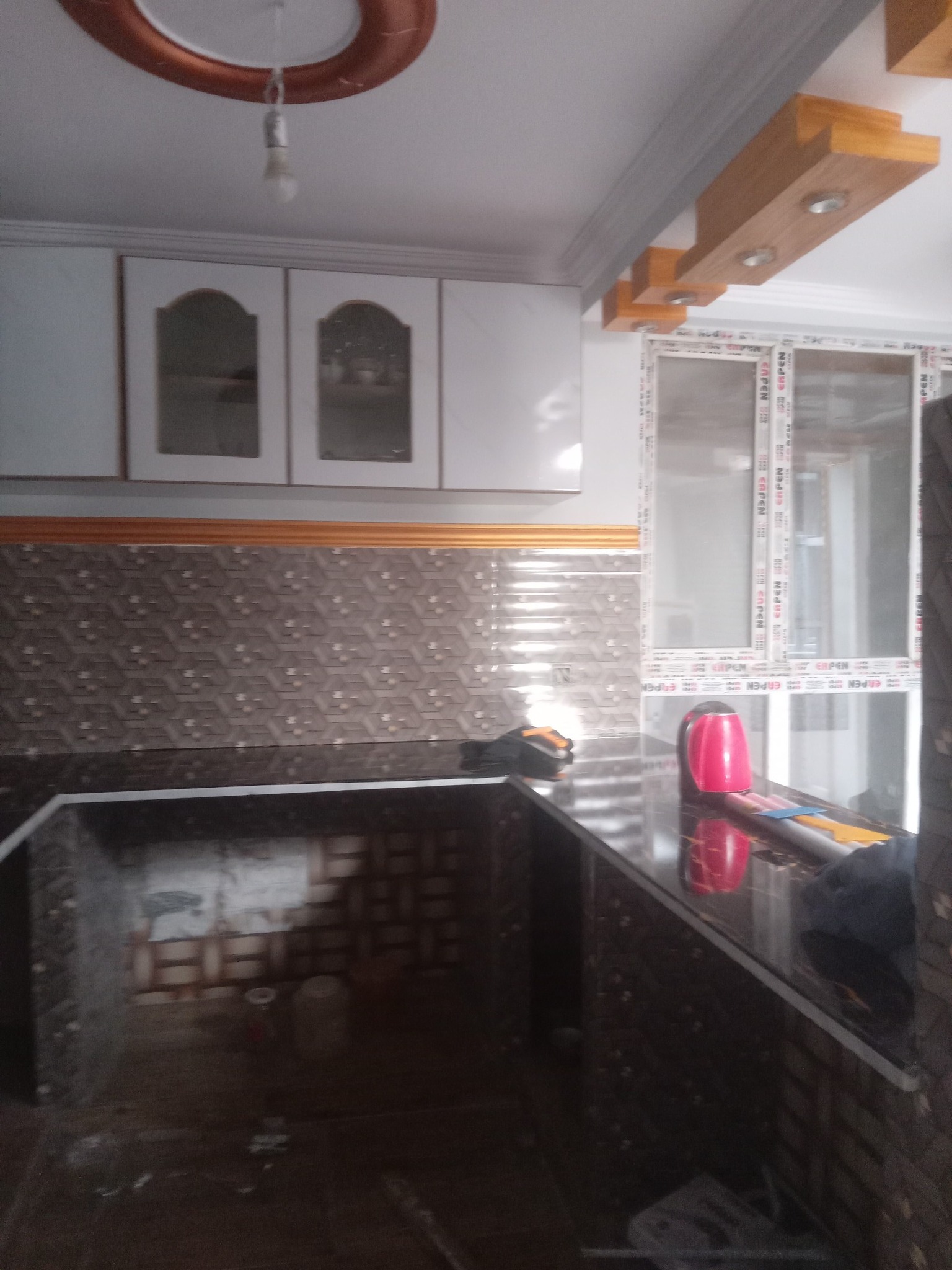 کابینت والماری کهنه خد  را نو کنید با داشتن بهتر رنگ ها