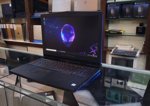 🎮 لپ‌تاپ گیمینگ ALIENWARE 17 R4 برای فروش! 🚀