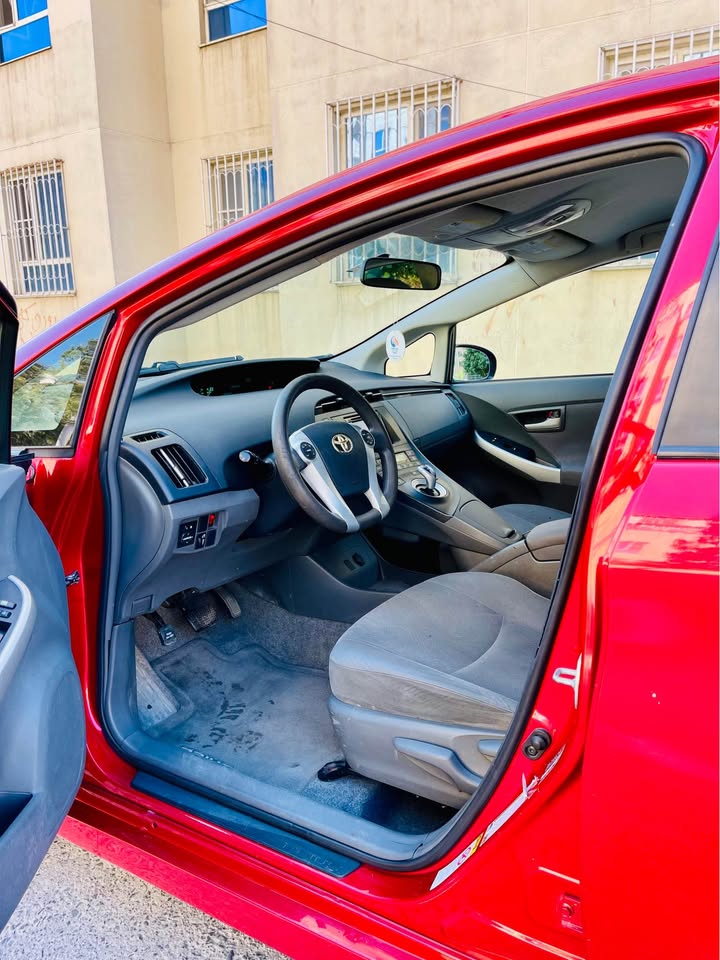 نوعیـــــــت : تیویتا  PRIUS HYBIRD