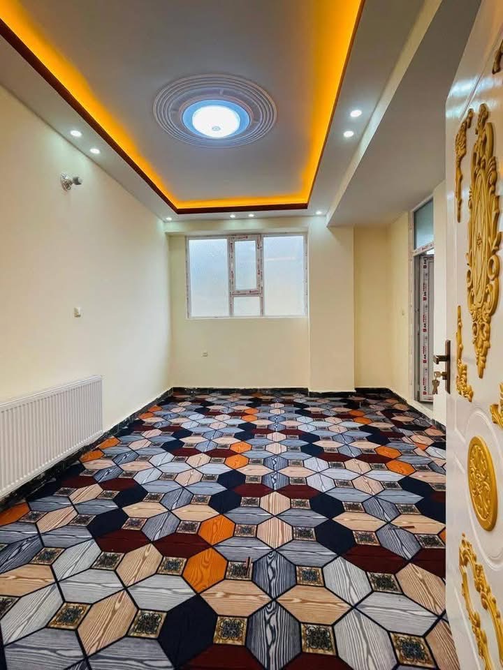 یک باب آپارتمان فروشی