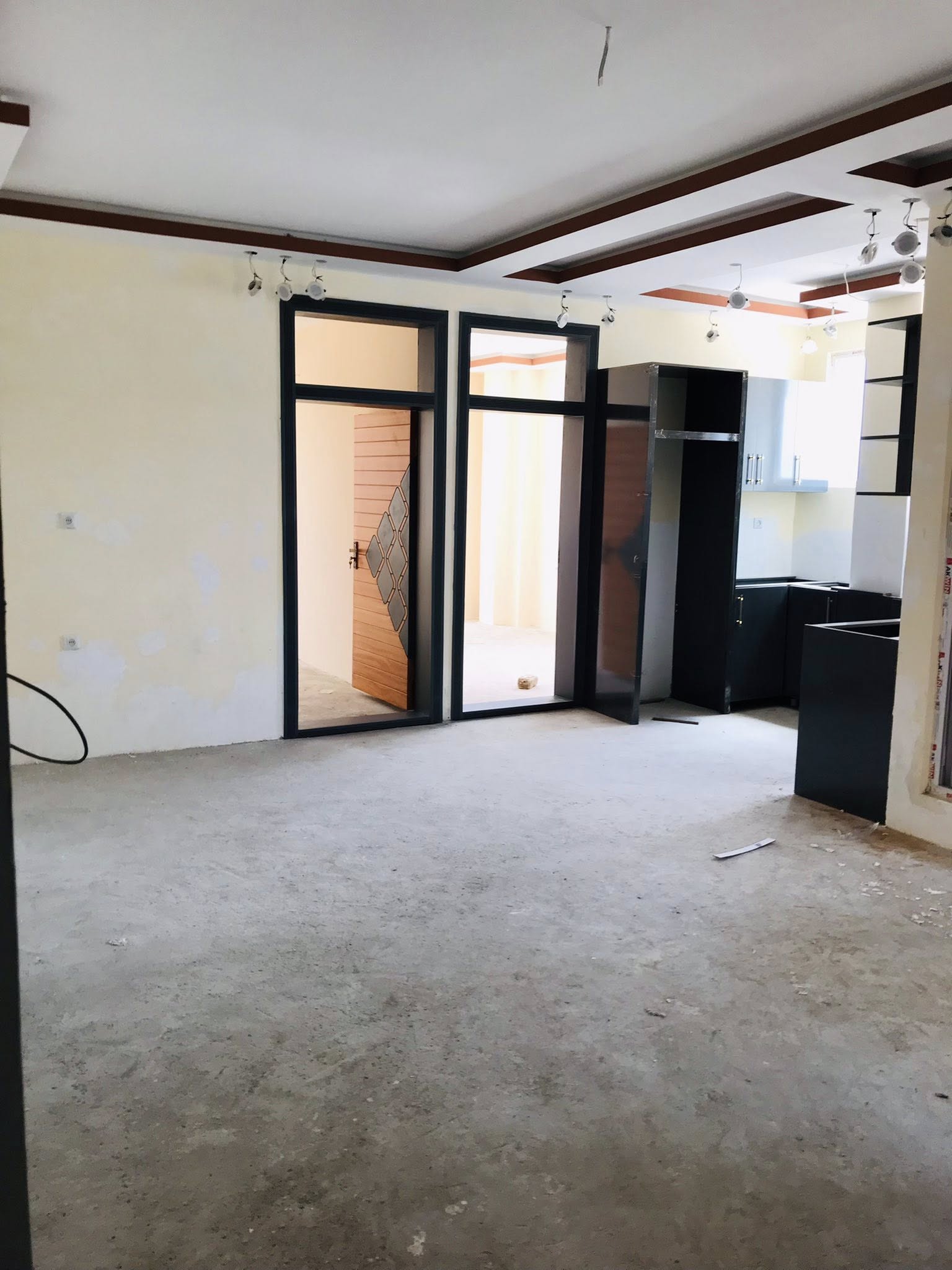 اپارتمان کرایی نو ساخت